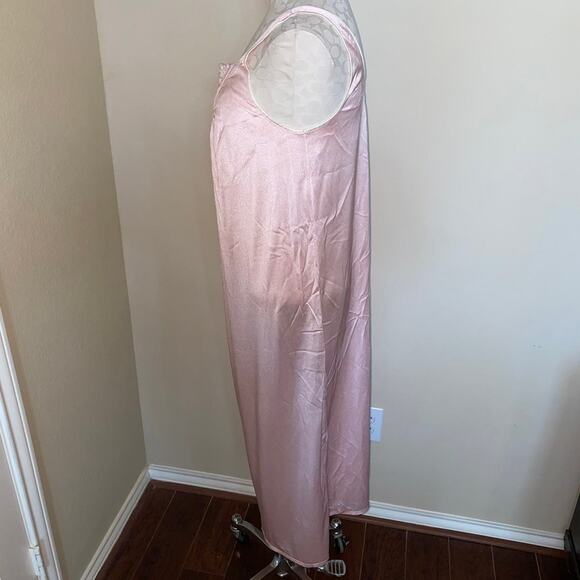 Vassarette Underneath It All Vintage gown & robe - Picture 3 of 12